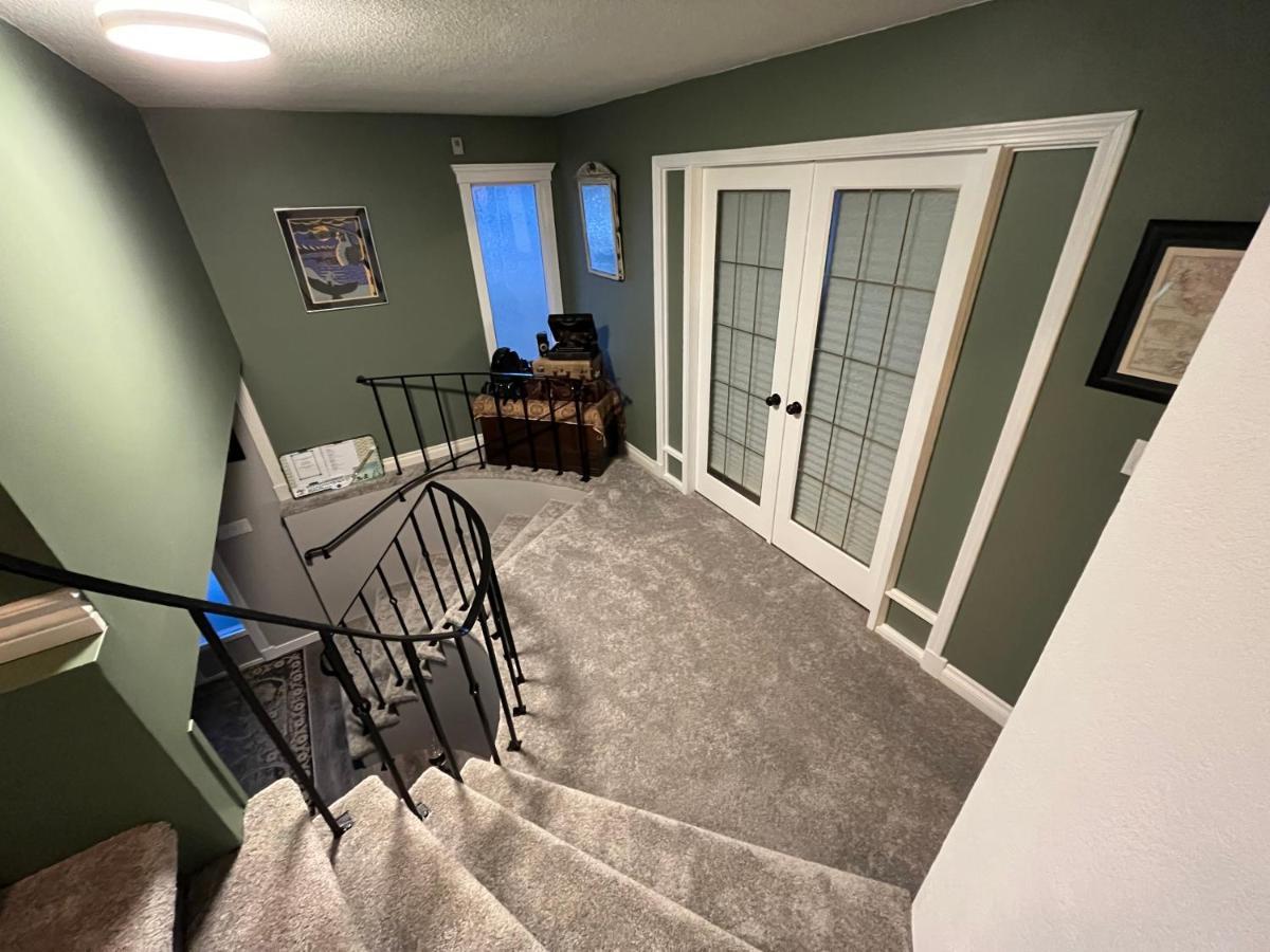 Sunny Shuswap B&B Chase エクステリア 写真