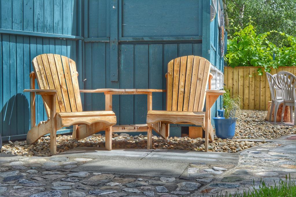 Sunny Shuswap B&B Chase エクステリア 写真